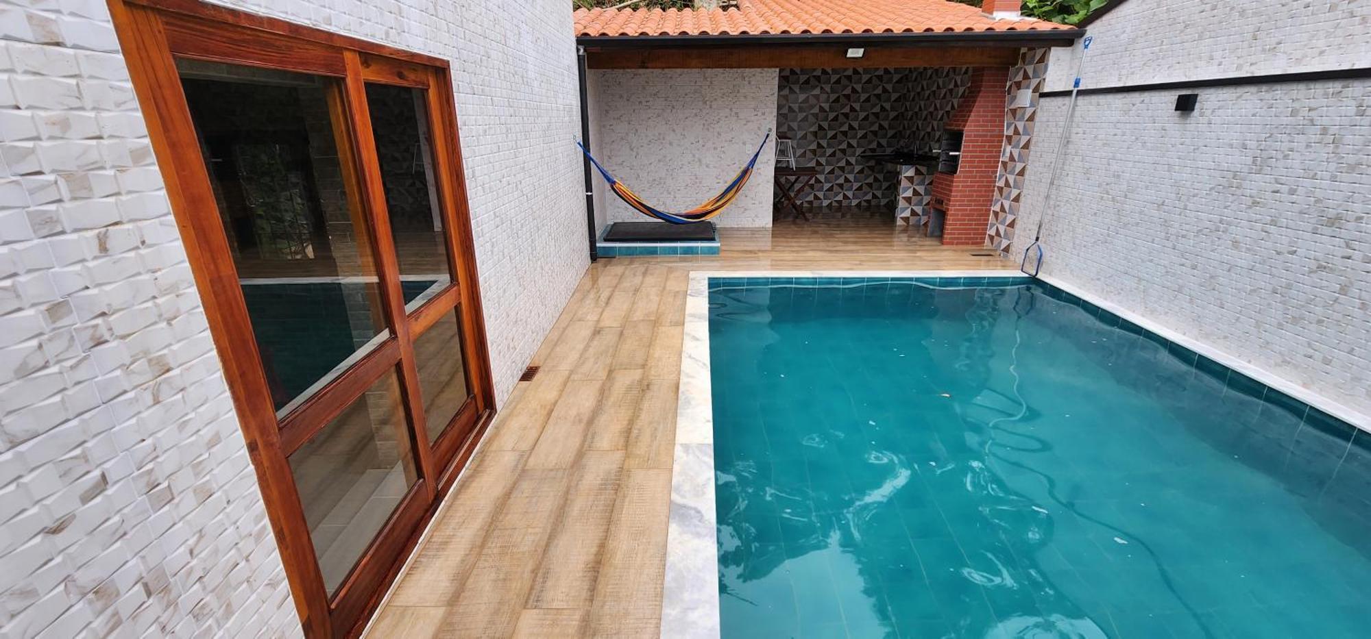 Sobrado Com Piscina Vermelha Do Norte * Ubatuba